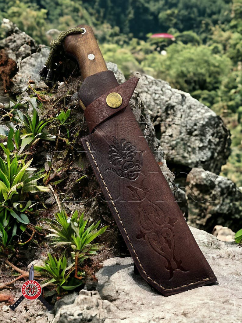 Hunting knife