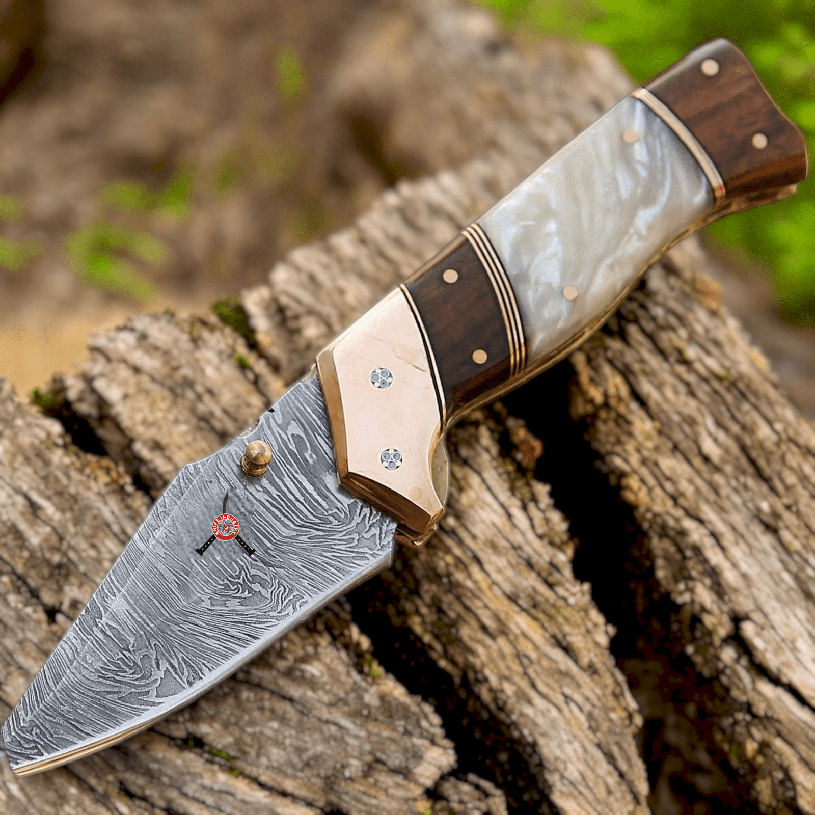 folding knife