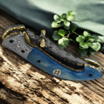 folding knife
