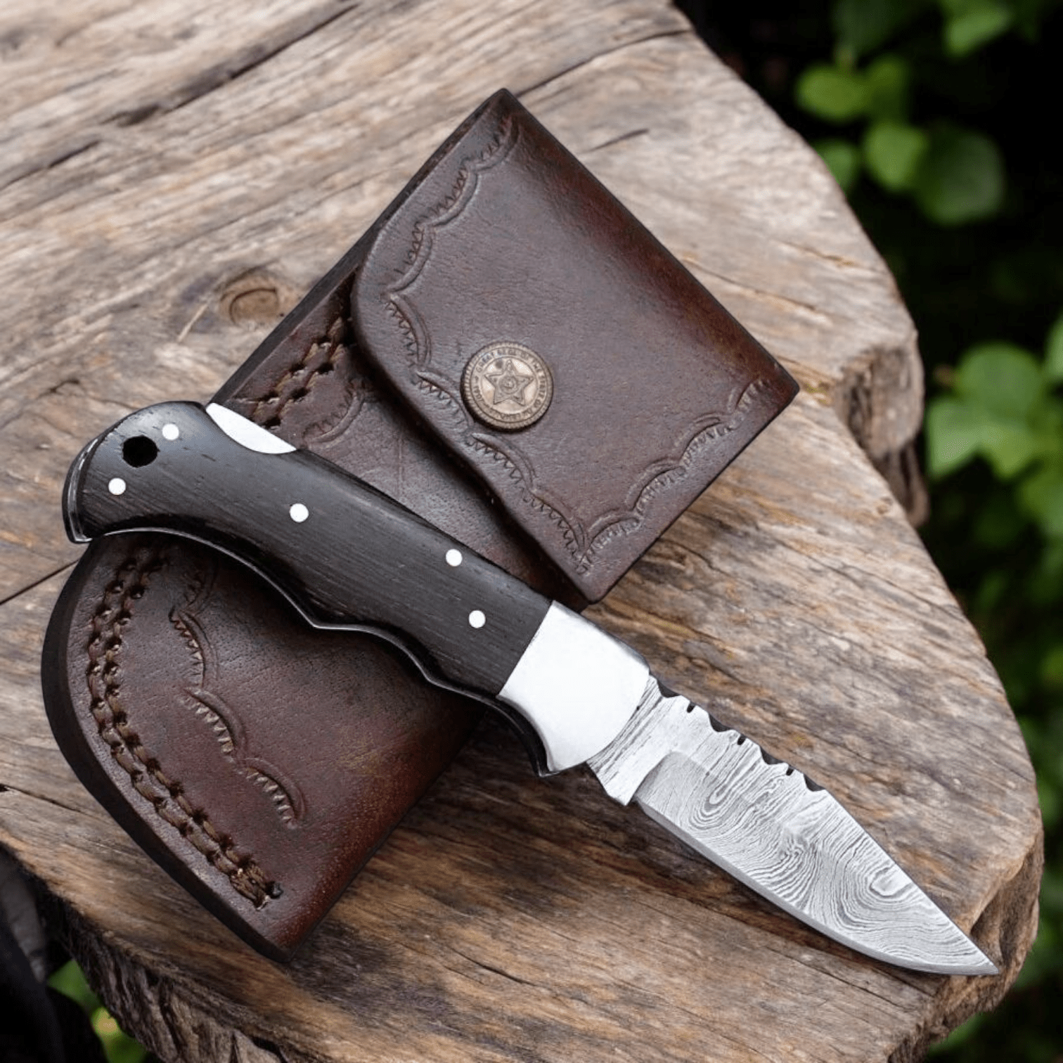 folding knife