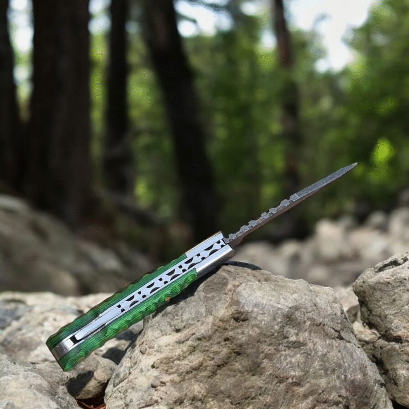 folding knife