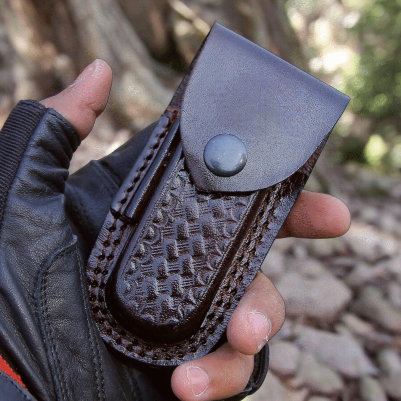 folding knife