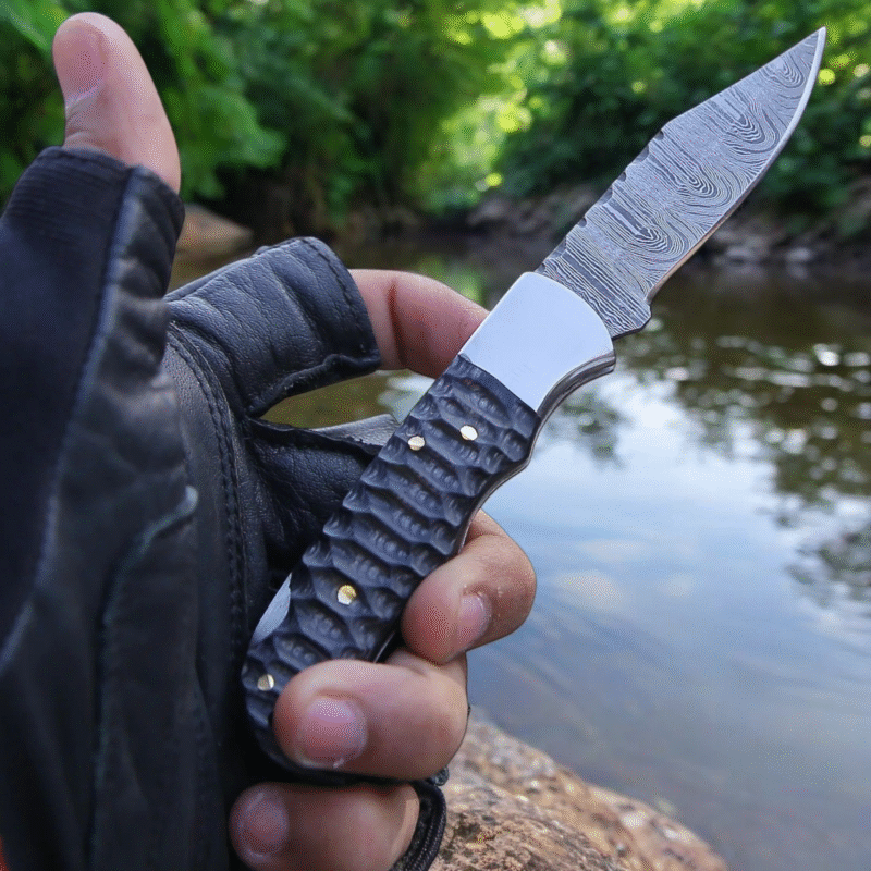 folding knife