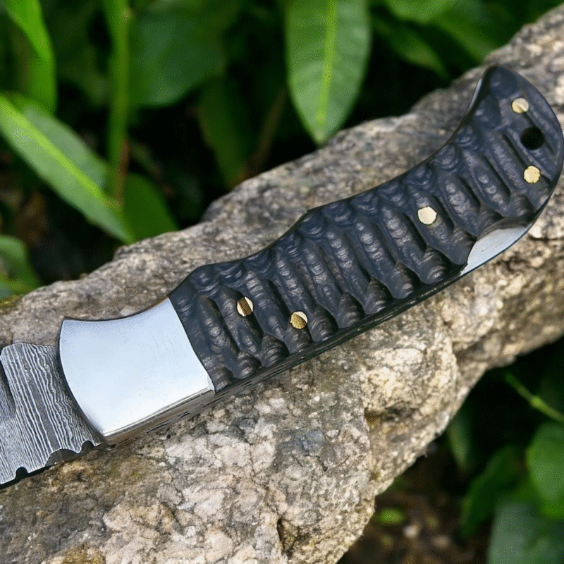 folding knife