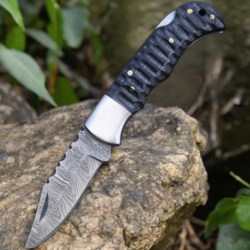 folding knife