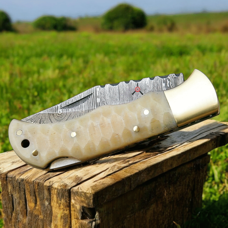 folding knife