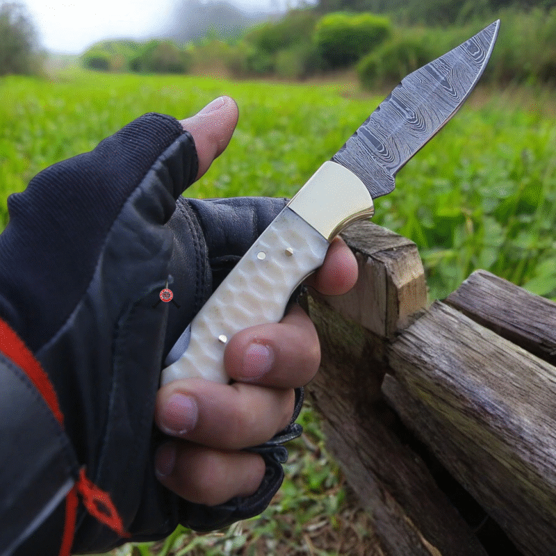 folding knife