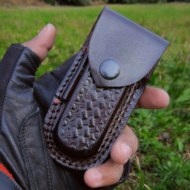 folding knife