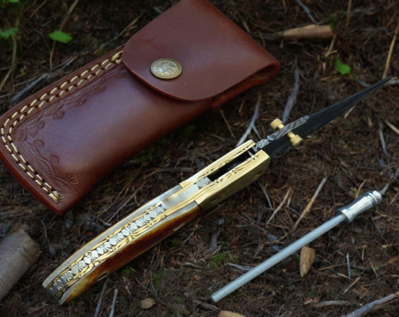 folding knife