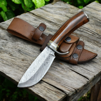 Hunting knife