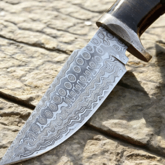 Hunting knife