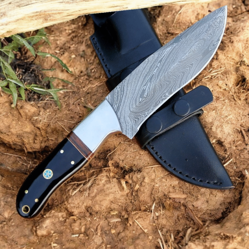 Hunting knife