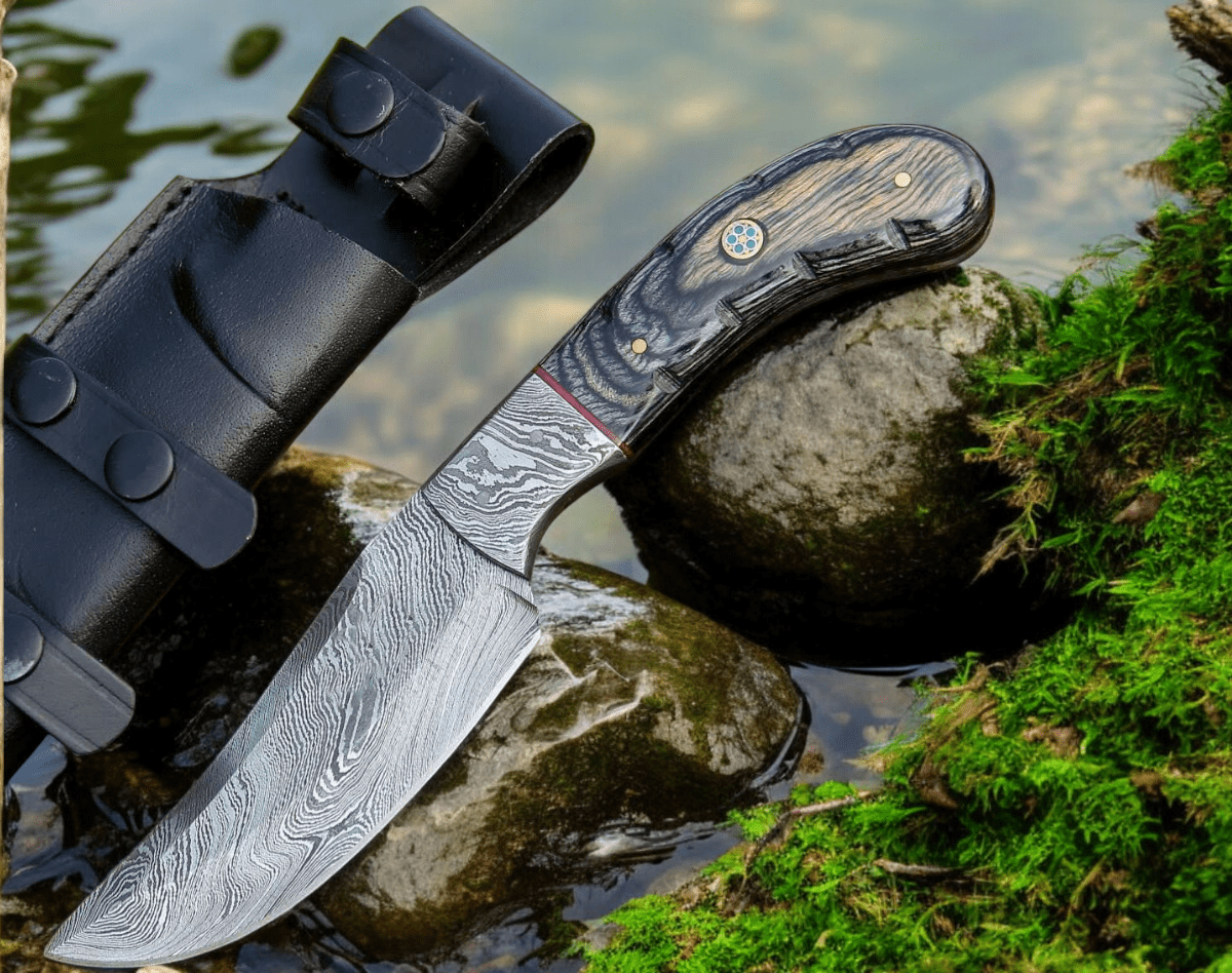 Hunting knife