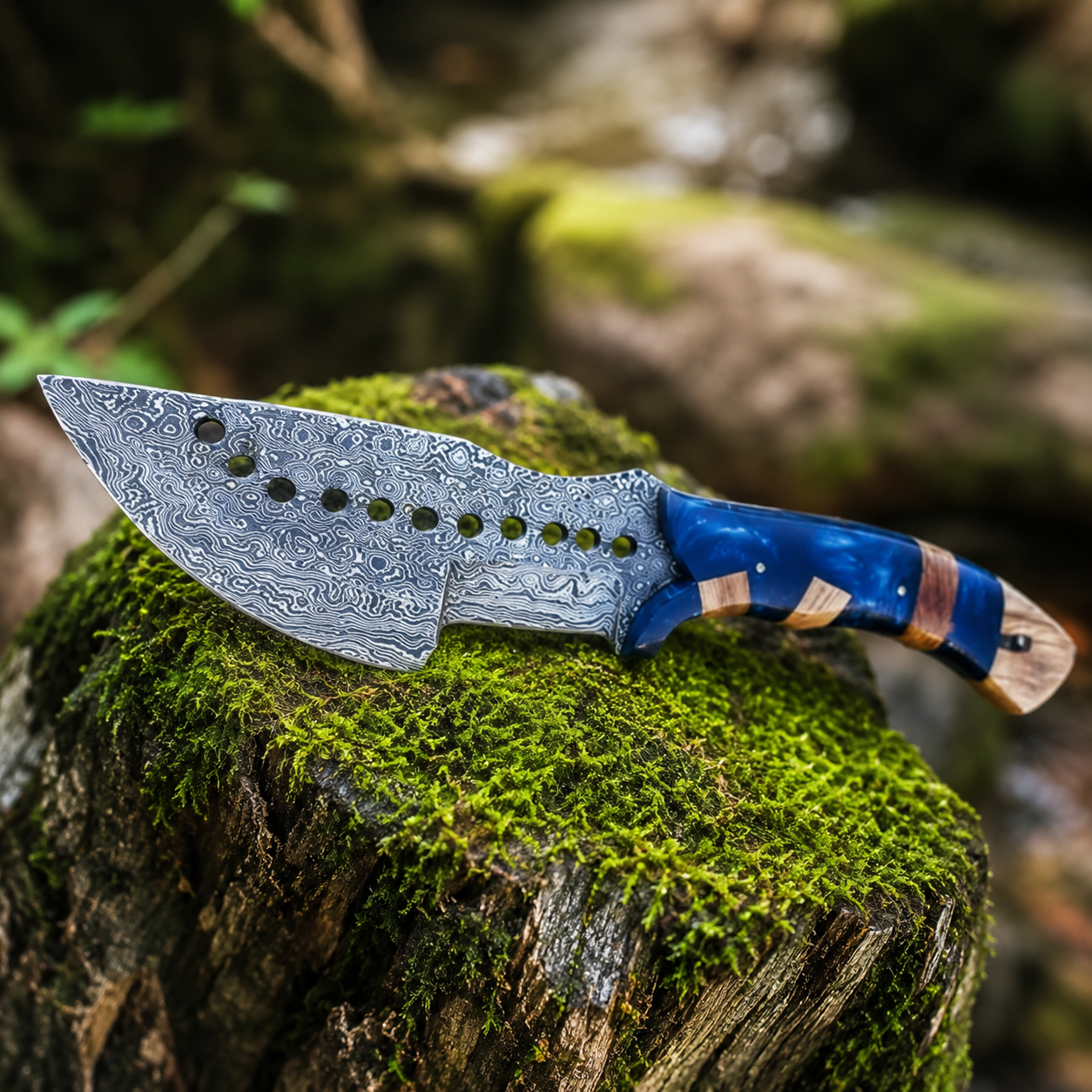 handmade tracker knife